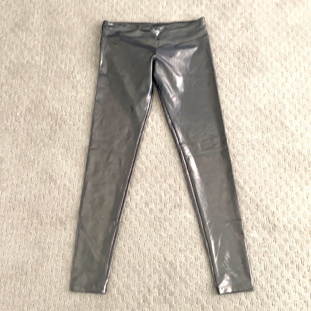 SUKI SHUFU Silver Liquid Leather Look Leggings L